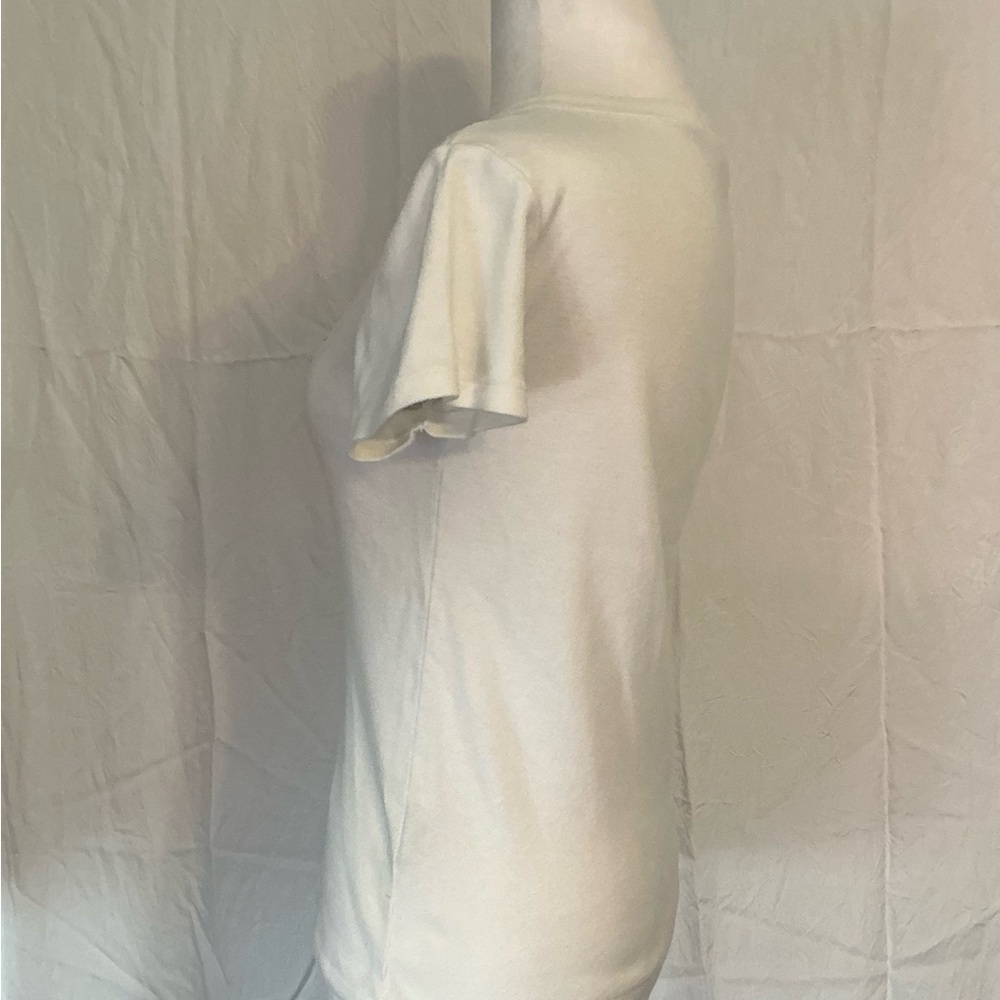 Ralph Lauren Cream V-Neck Tee with Blue Logo - Picture 4 of 8